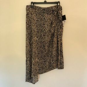 Nine West leopard print skirt